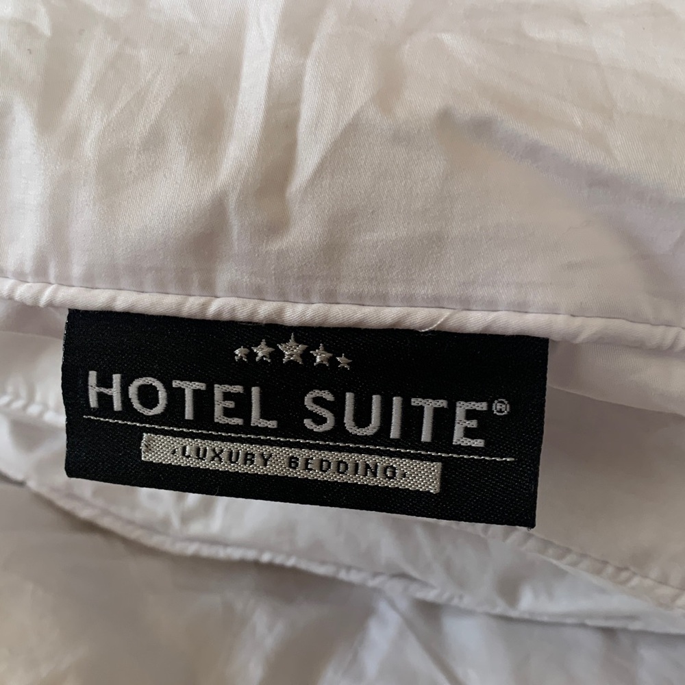 Hotel Suite Luxury Bedding Down Comforter Full/ Queen - Picture 2 of 7